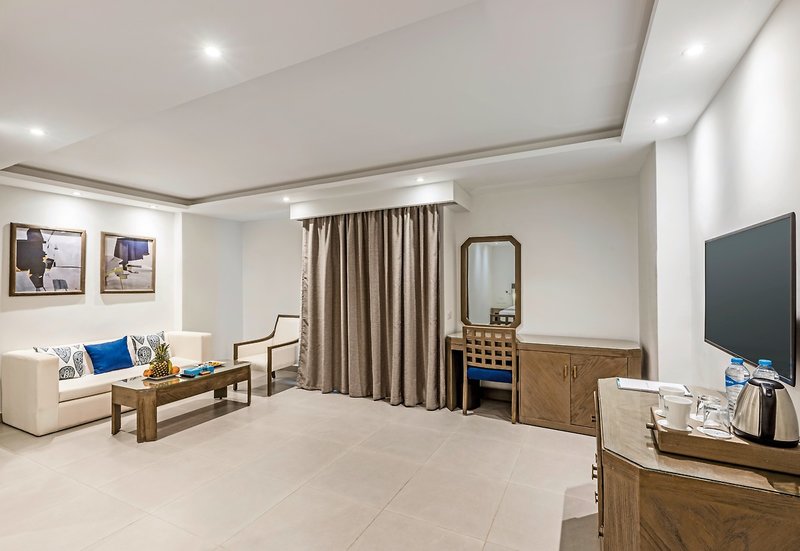 Sunrise Holidays Resort - Erwachsenenhotel 27 - Room Example