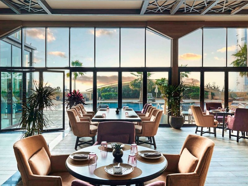 Sofitel Abu Dhabi Corniche 9