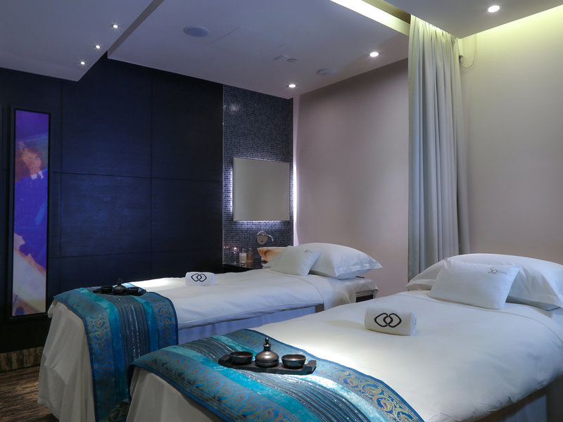 Sofitel Abu Dhabi Corniche 21