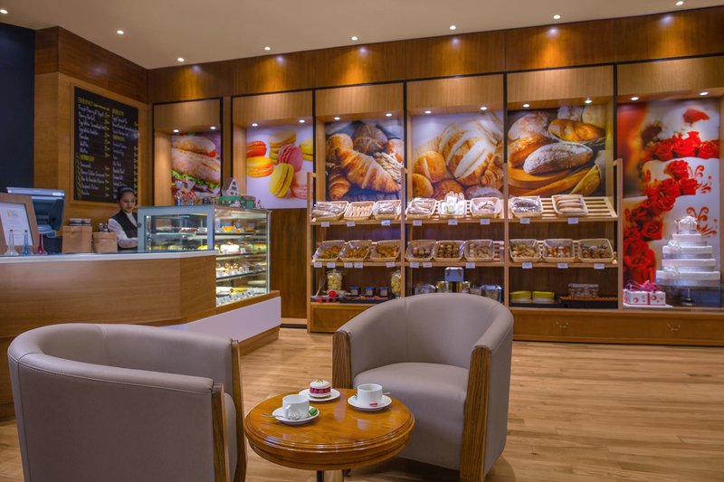 Sofitel Abu Dhabi Corniche 3