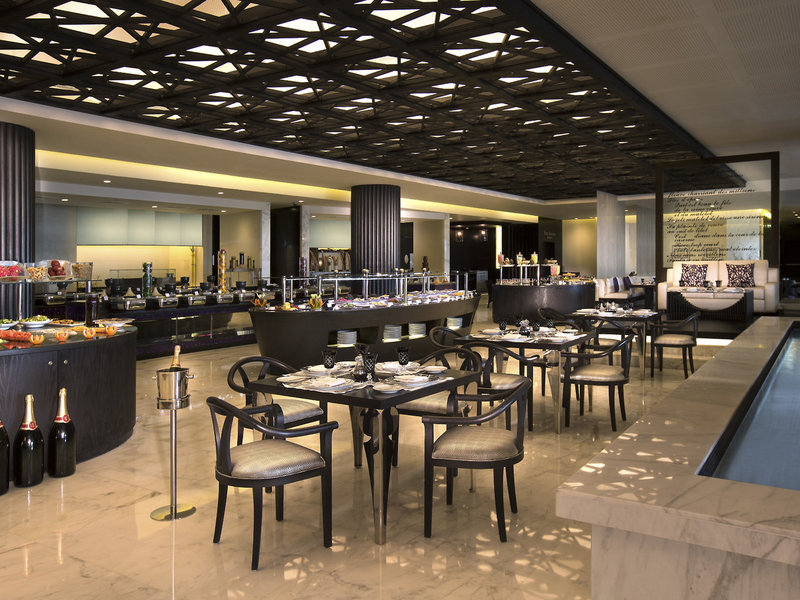 Sofitel Abu Dhabi Corniche 11