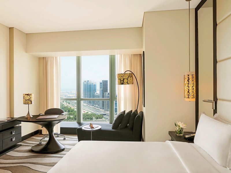 Sofitel Abu Dhabi Corniche 2