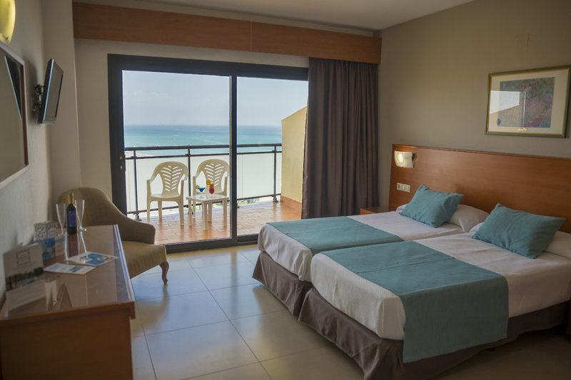 Hotel Puente Real 4