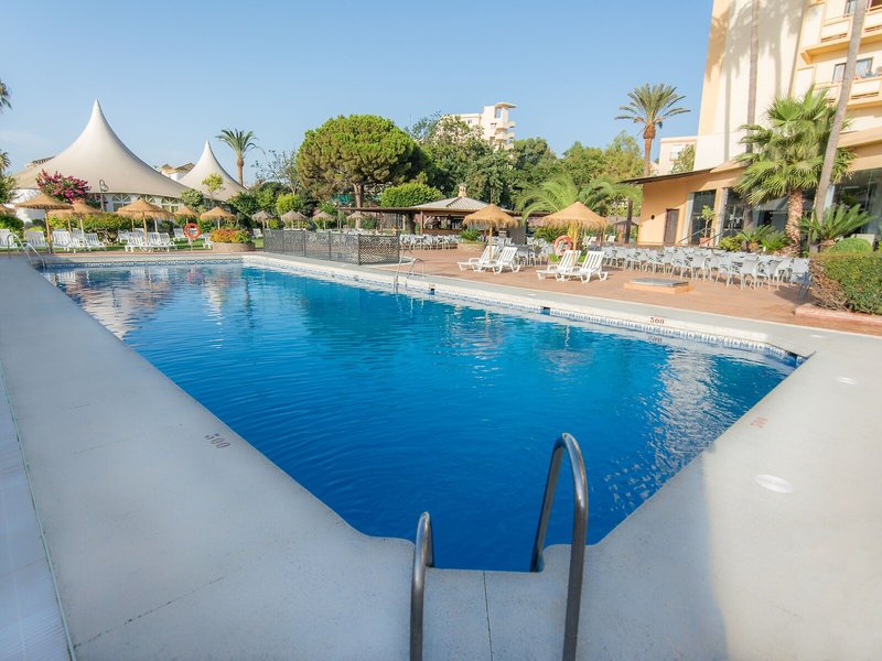 Royal Costa 11