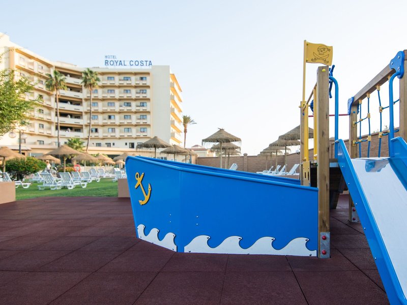 Royal Costa 27