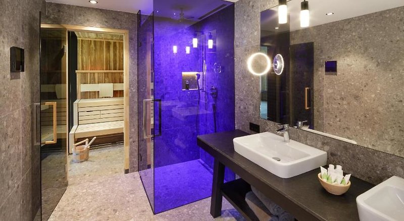 Alpenhotel Kitzbühel am Schwarzsee 1
