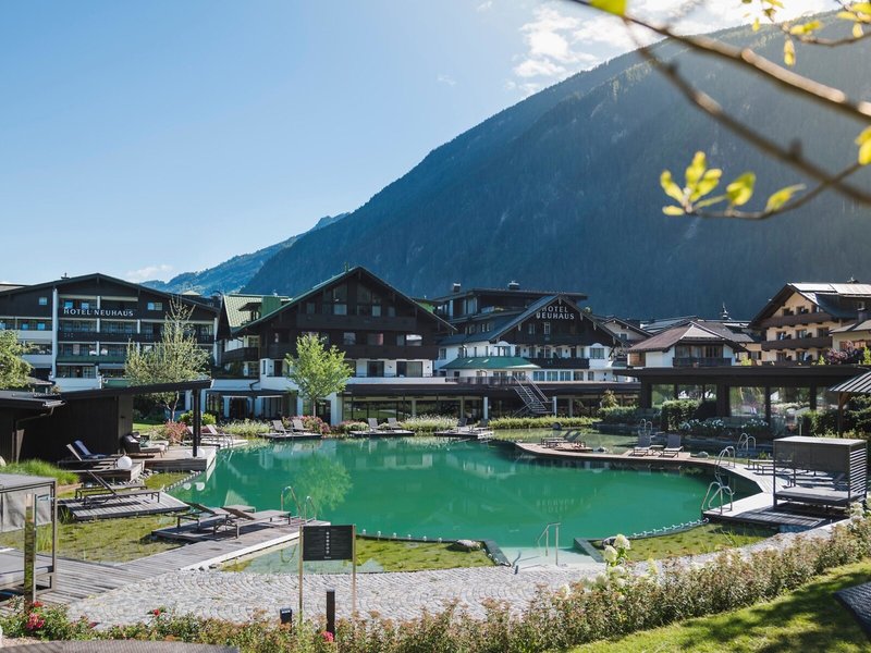 Alpendomizil Neuhaus & Nebenhäuser 1