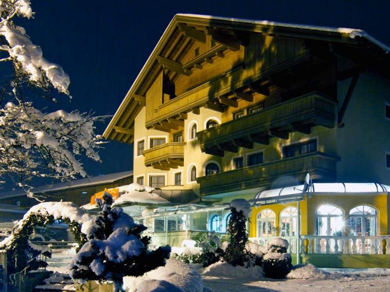 Ferienhotel Neuwirt 13
