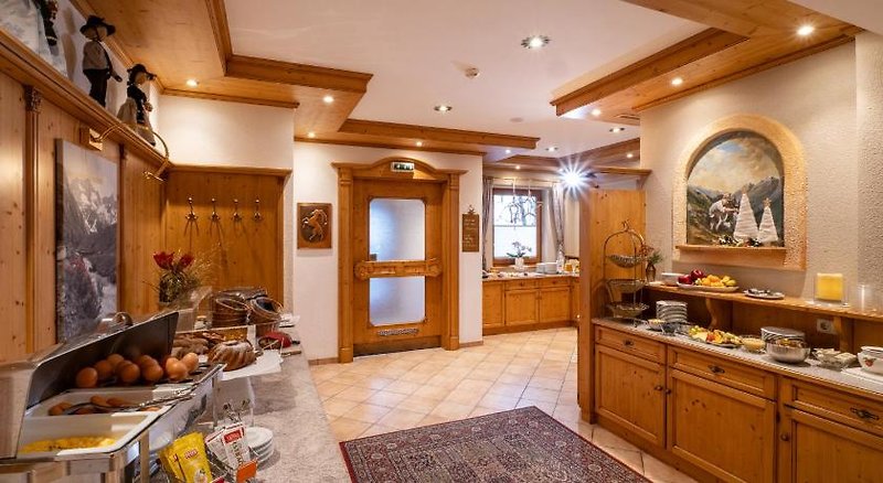 Alpenhotel Ferienhof Mayrhofen 1