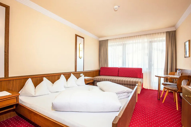 Hotel Serles 5
