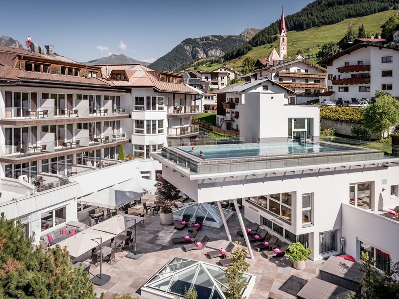 Alpin ART & SPA Hotel Naudererhof  2
