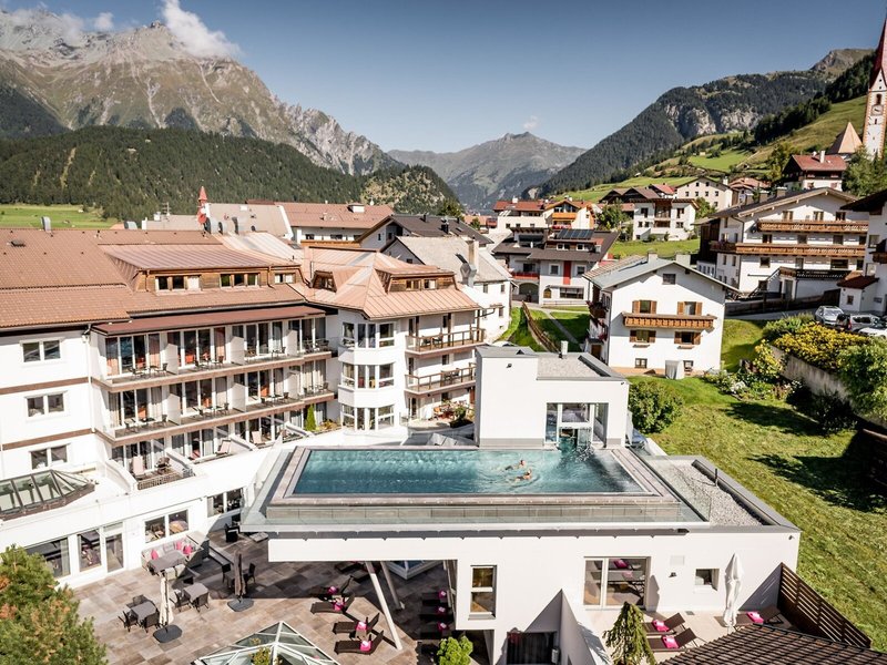 Alpin ART & SPA Hotel Naudererhof  19