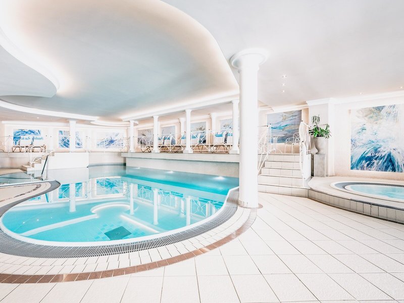 Austria & Bellevue 12