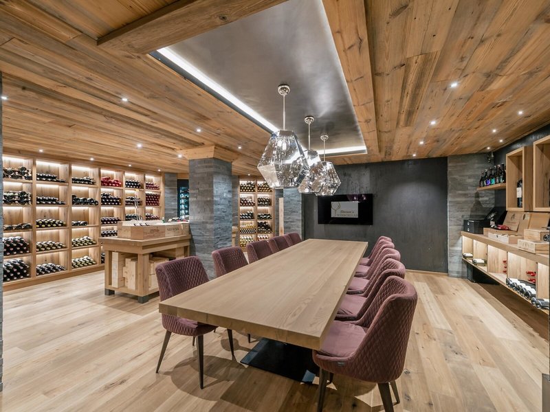 Austria & Bellevue 27