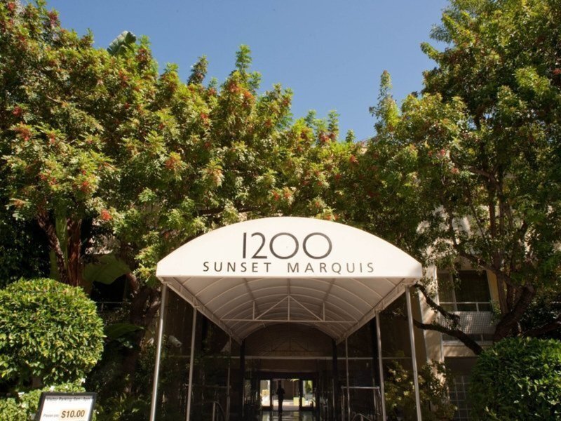 Sunset Marquis 3
