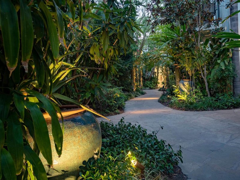 Sunset Marquis 8