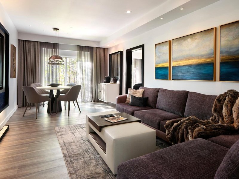Sunset Marquis 26