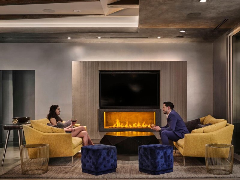 Sunset Marquis 31