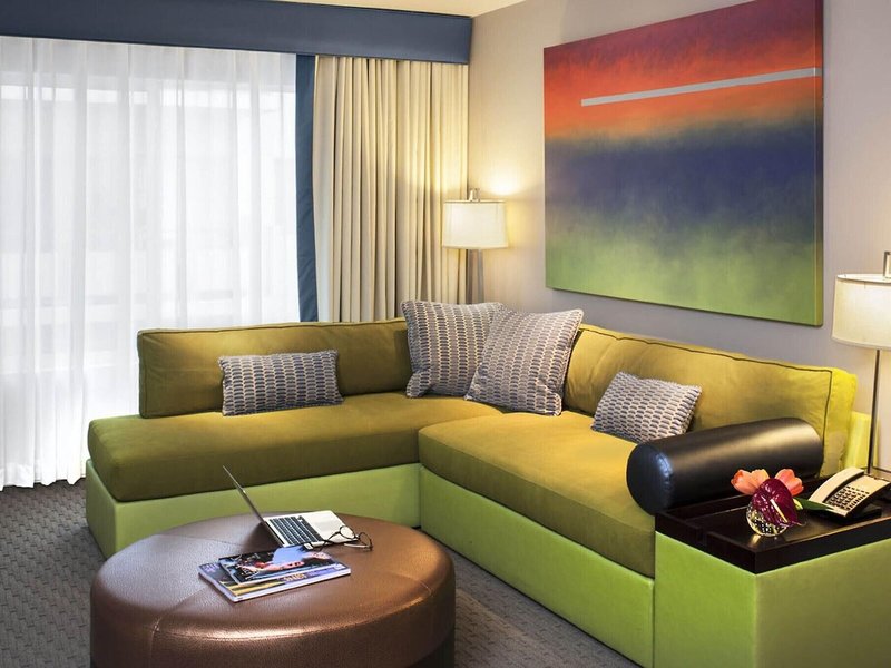 Sunset Marquis 37