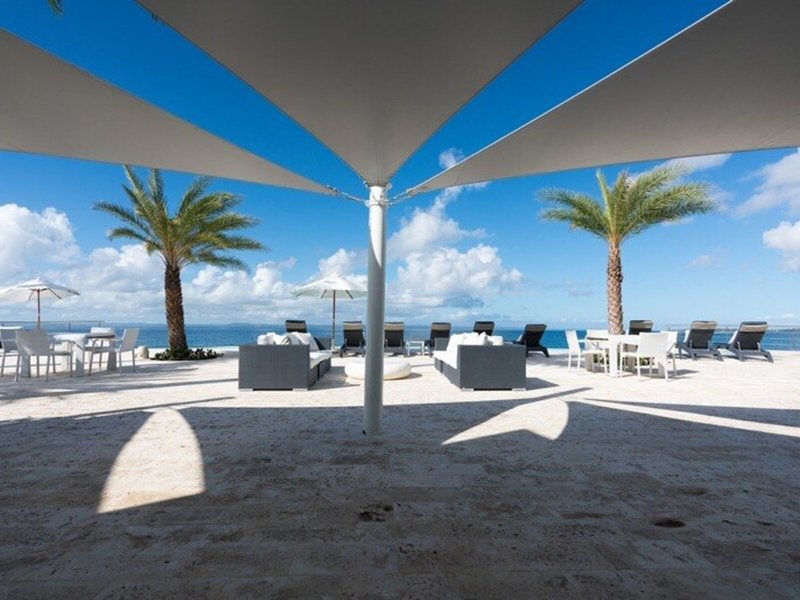 The Bannister Hotel 11