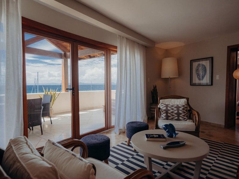 The Bannister Hotel 48