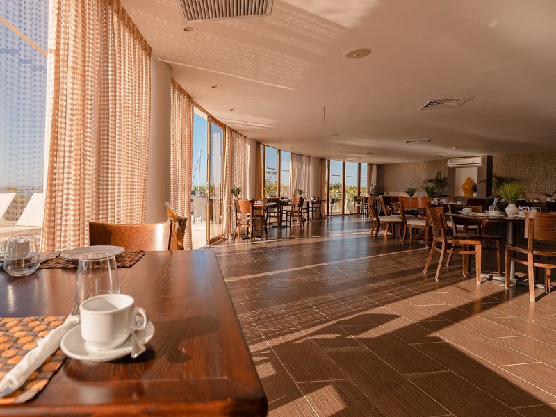 The Bannister Hotel & Yacht Club 24