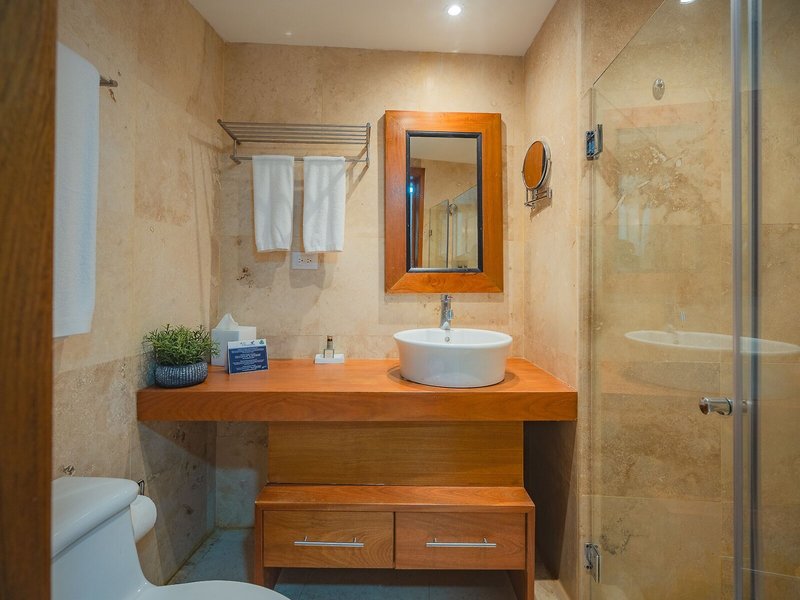 The Bannister Hotel & Yacht Club 45