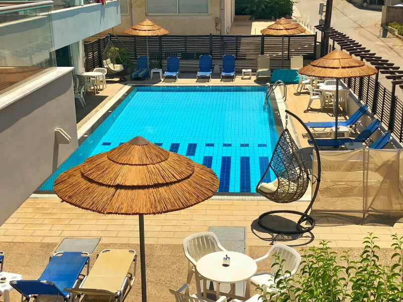 Caravel Apartment Hotel 1