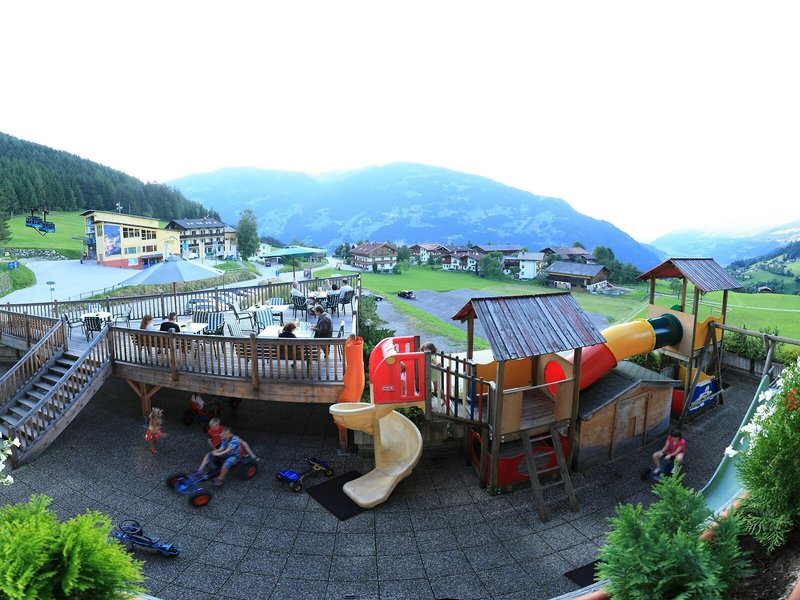 Familien-Wellness-Hotel Dörflwirt 26