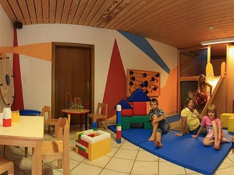 Familien-Wellness-Hotel Dörflwirt 28