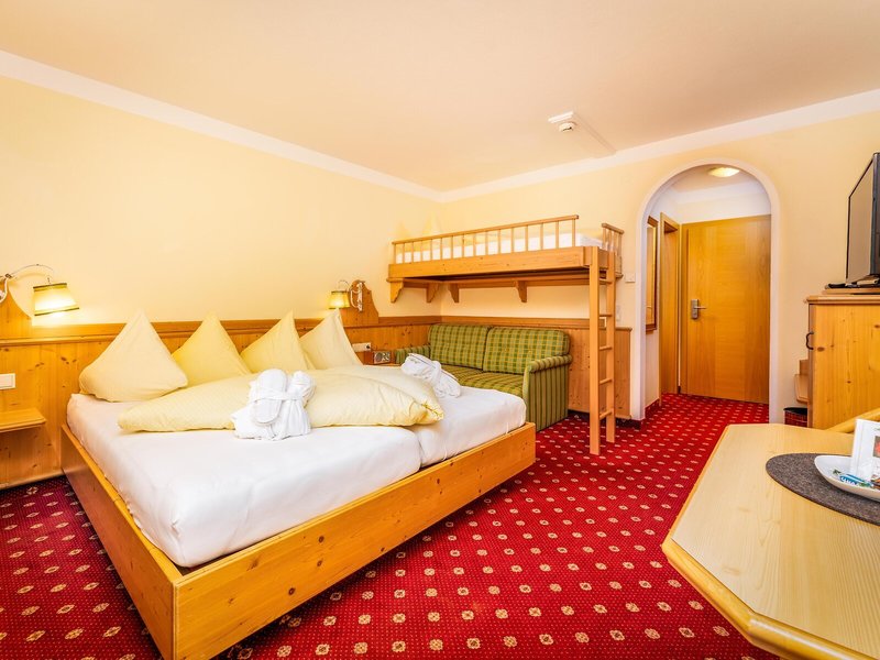 Familien-Wellness-Hotel Dörflwirt 35