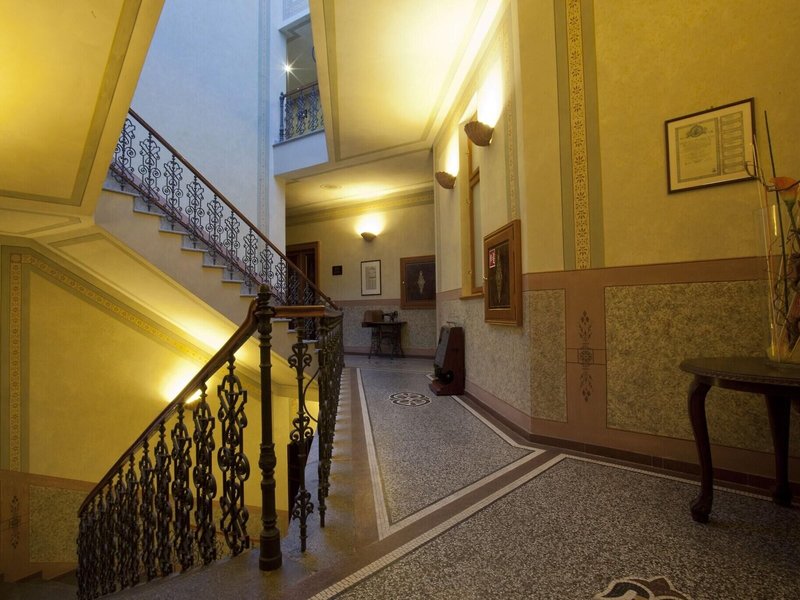 Deminka Palace 3