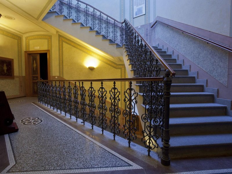 Deminka Palace 4