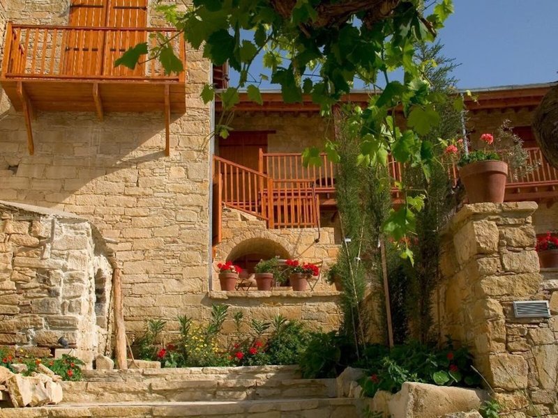 Filokypros Eveleos Country House 1