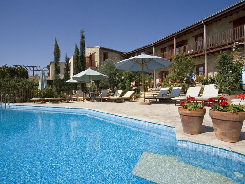 Filokypros Eveleos Country House 4