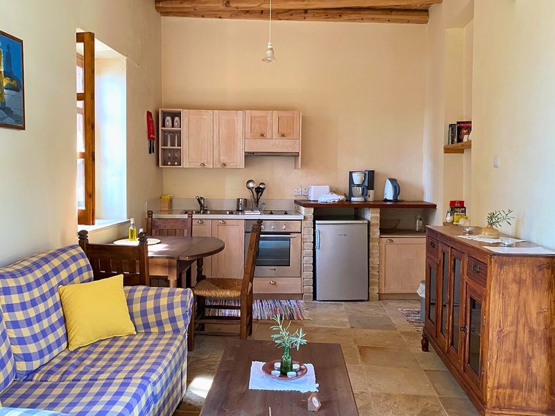 Filokypros Eveleos Country House 32