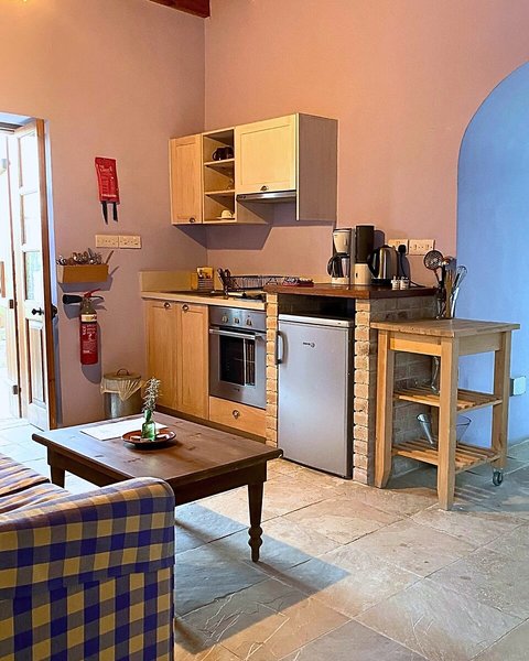 Filokypros Eveleos Country House 33