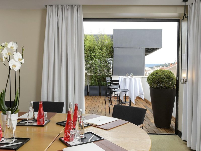 Five Seas Hotel Cannes 24