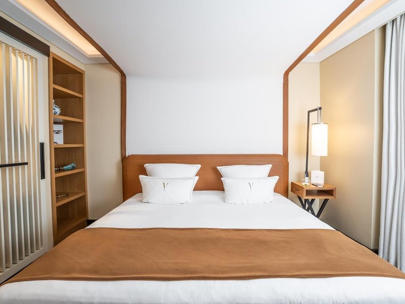 Five Seas Hotel Cannes 42