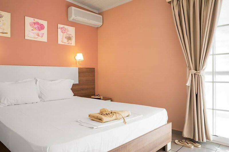 Ouzas Hotel 15