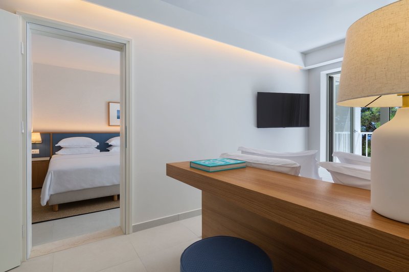 Bluesun Marina 19