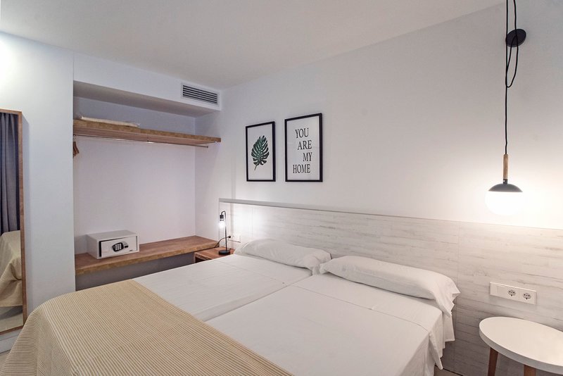 Apartamentos Es Pujols 3