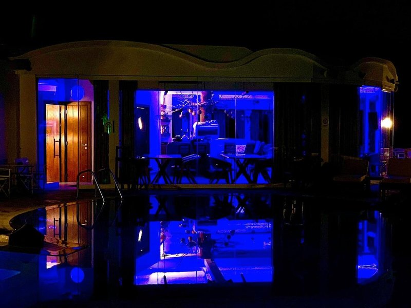 Villa Manos 2