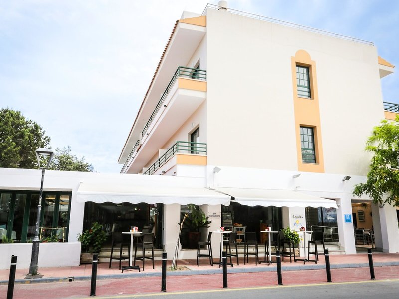 Hotel Rosales 3