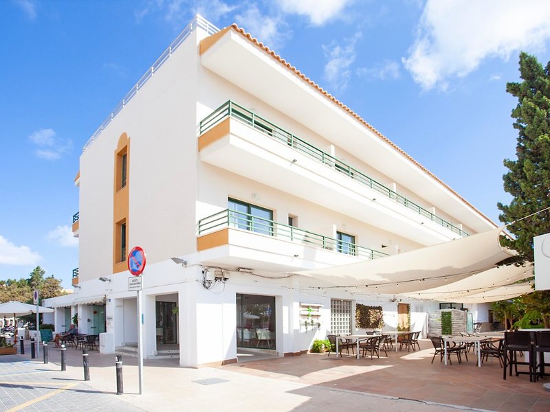 Hotel Rosales 4