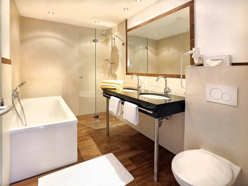 Aktivhotel Waldhof 47