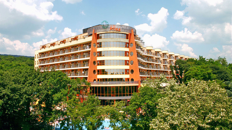 Atlas Goldstrand 1 - Exterior