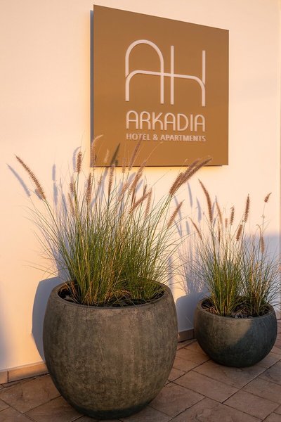 Arkadia Luxury Hotel Apartments 5