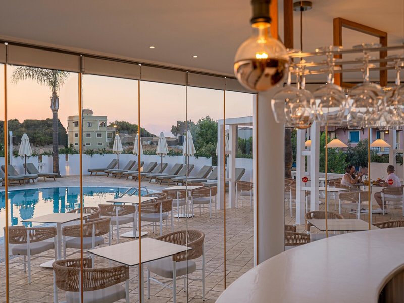 Arkadia Luxury Hotel Apartments 7