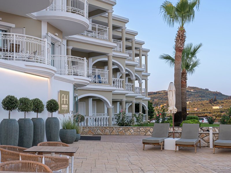 Arkadia Luxury Hotel Apartments 9